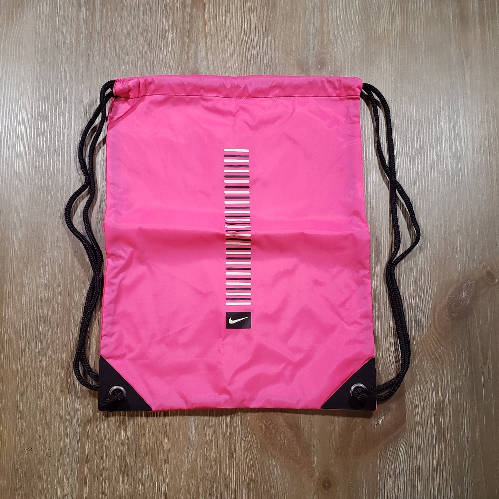 💗 Vintage Y2K Pink Nike Drawstring Bag